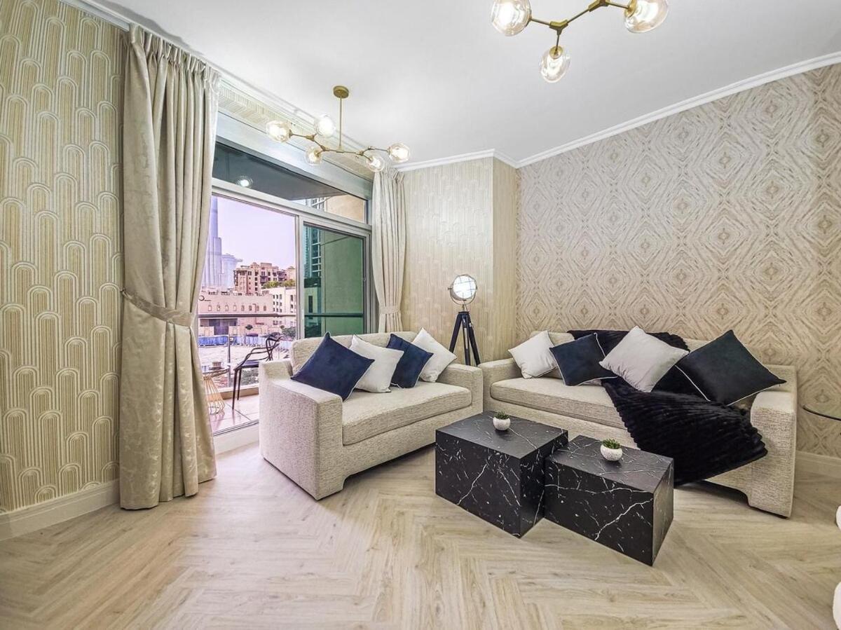 Luxury 2-bed Full Burj Khalifa Lights View! * Dubai