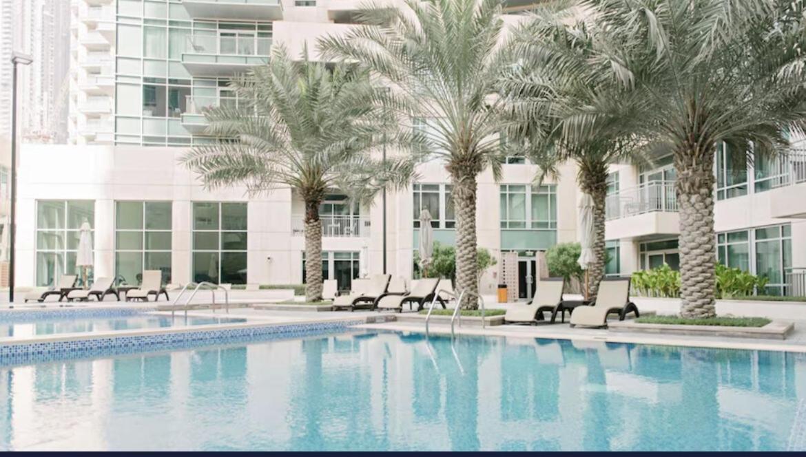 Luxury 2-bed Full Burj Khalifa Lights View! *